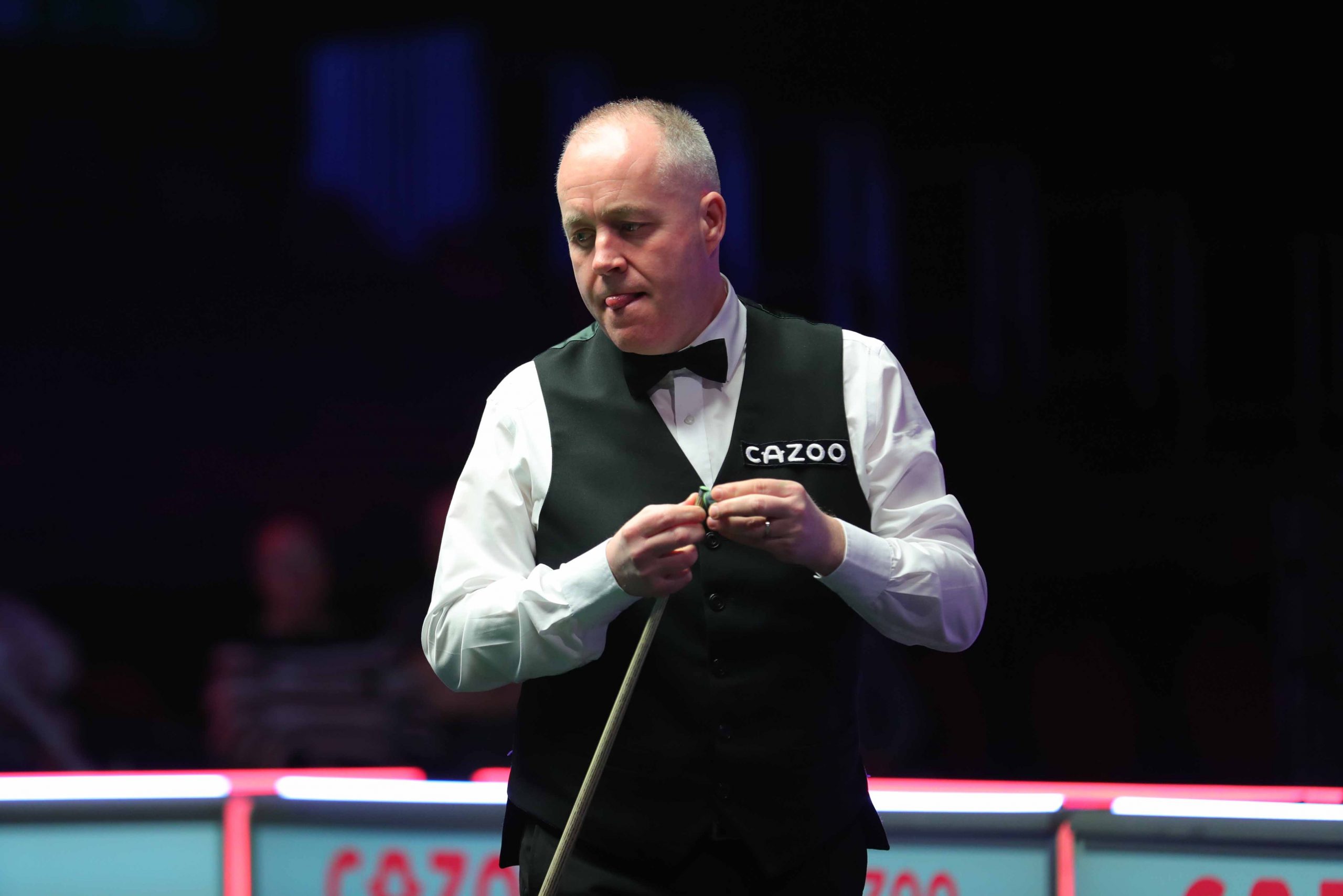 里虽然在比 里虽然在比